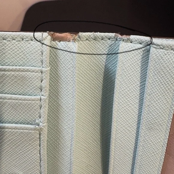 Kate Spade Mint Green Card Holder - Picture 6 of 7